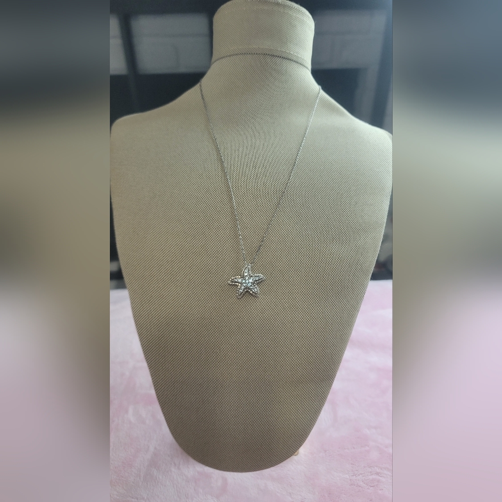 Silver Starfish Pendant Necklace